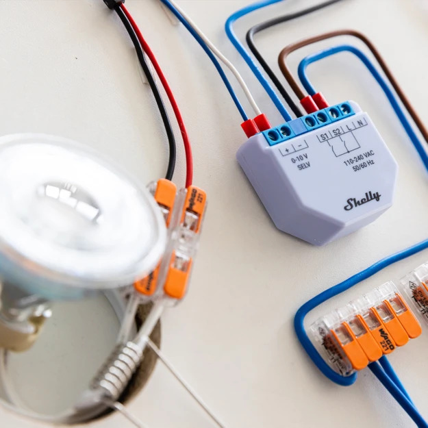 Shelly · Unterputz · "Plus Dimmer 0-10V"